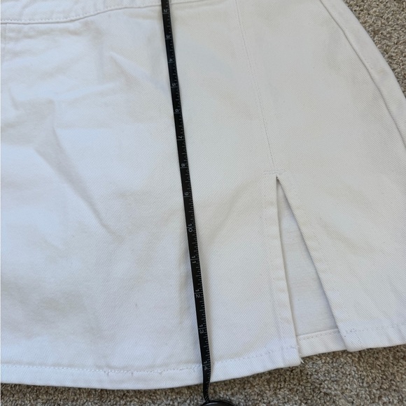 Lioness Elegant White Women's Skirt - Picture 5 of 5